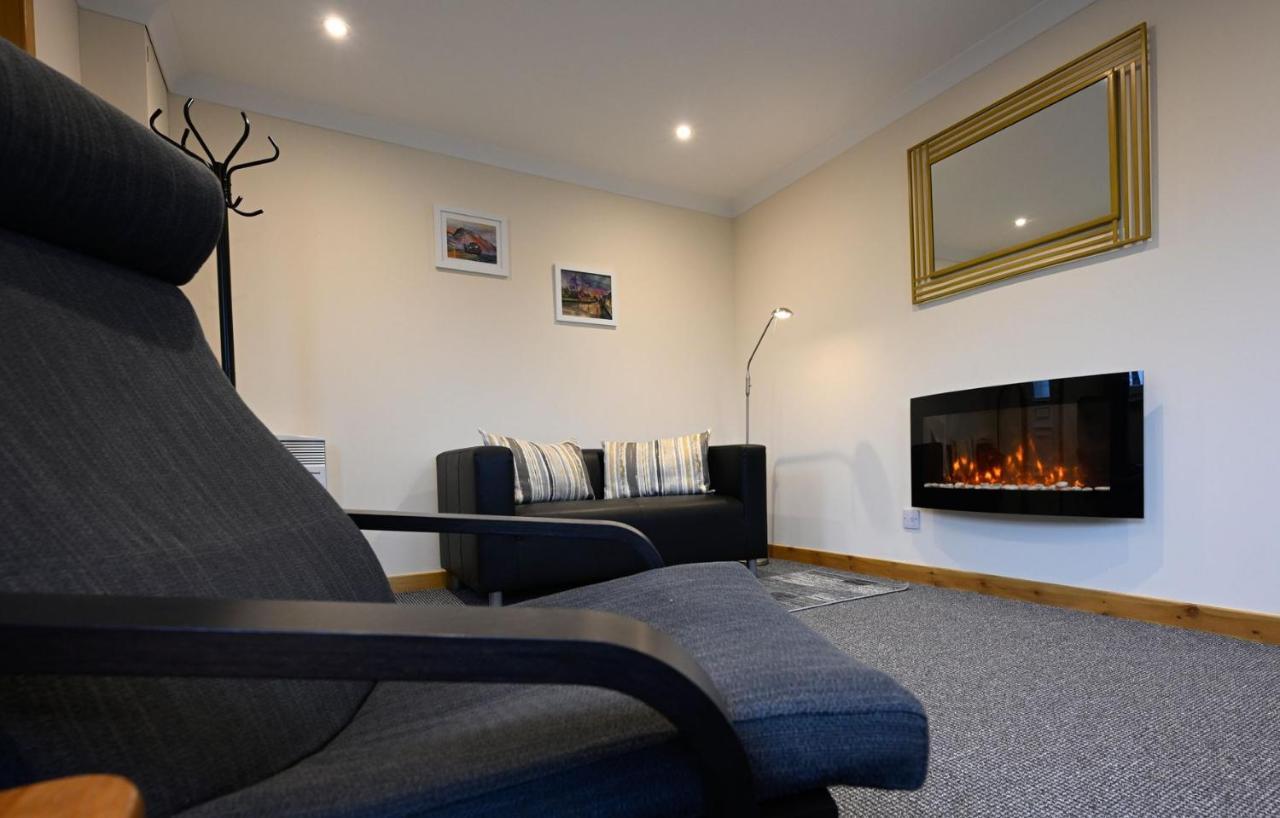 Rosewood Cottage Форт Уилям Екстериор снимка